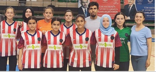 Yıldız Kızlar Futsal Takımımız Türkiye 5. si Oldu