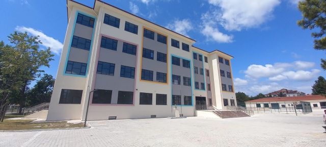 Mesleki ve Teknik Anadolu Lisesi yeni binasına taşınıyor
