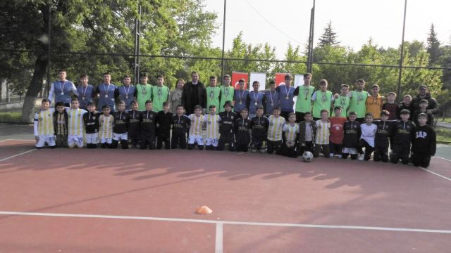 19 Mayıs Ayak Tenisi Turnuvası ile renklendi