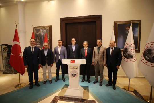 Enerji ve Tabii Kaynaklar Bakan Yardımcısı Demircan, Kırklareli Valiliğini ziyaret etti